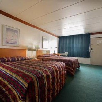 Loyalty Inn Maryville