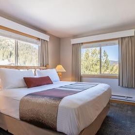 Red Wolf Lodge At Squaw Valley Thumbnail