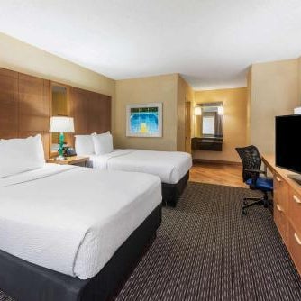 La Quinta by Wyndham Fort Lauderdale Pompano Beach Thumbnail