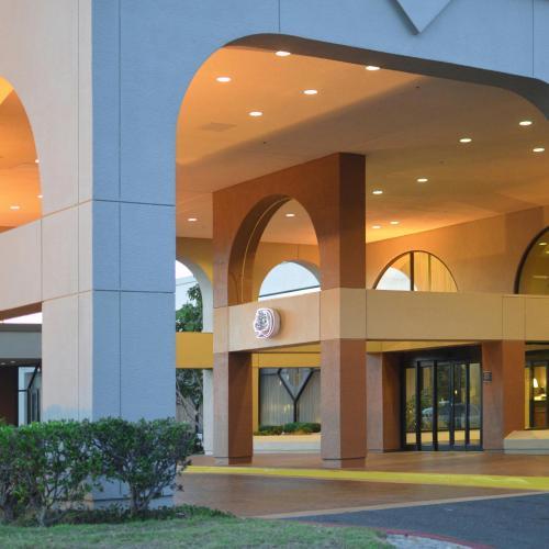 Doubletree By Hilton Newark - Fremont Thumbnail