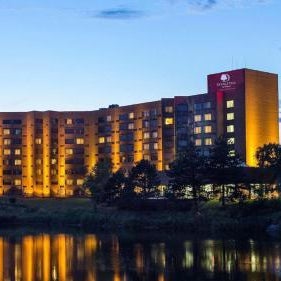 DoubleTree by Hilton Lisle Naperville Thumbnail