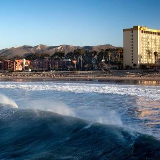 Crowne Plaza Ventura Beach By IHG Thumbnail