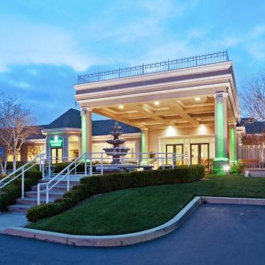 Holiday Inn Redding By IHG Thumbnail