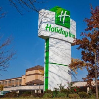 Holiday Inn & Suites Chicago North Shore (Skokie) by IHG