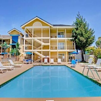 Hotel Solares Thumbnail