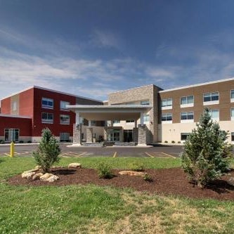 Holiday Inn Express & Suites Galesburg By IHG Thumbnail
