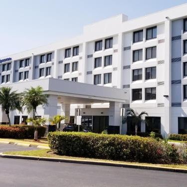 Holiday Inn Express & Suites Miami - Hialeah by IHG Thumbnail
