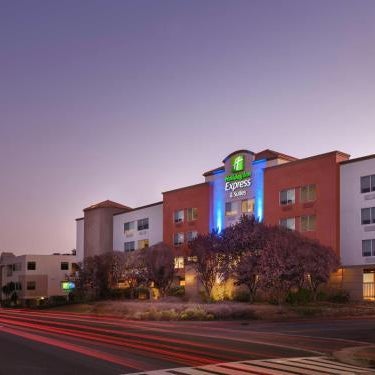 Holiday Inn Express Hotel & Suites Belmont By IHG Thumbnail