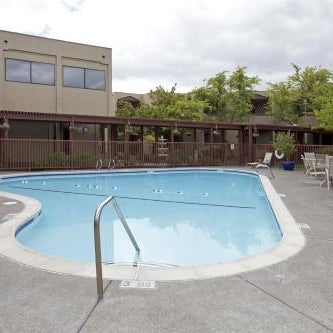 Best Western Plus Wine Country Inn & Suites Thumbnail