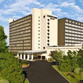 Courtyard by Marriott Boston Logan Airport Thumbnail