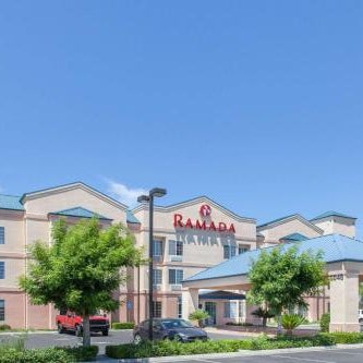 Ramada by Wyndham Fresno Northwest Thumbnail