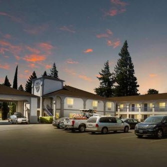 SureStay Hotel by Best Western Ukiah Thumbnail