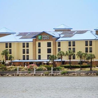 Holiday Inn Express Hotel & Suites Tampa-Rocky Point Island By IHG Thumbnail