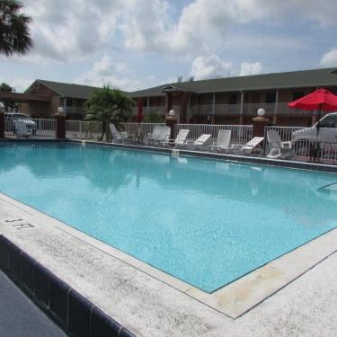 Howard Johnson by Wyndham Ft. Myers FL Thumbnail