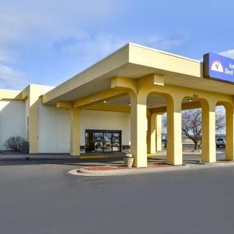 Americas Best Value Inn Moline - Moline, IL Thumbnail