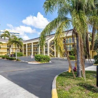 Quality Inn Palm Beach International Airport Thumbnail