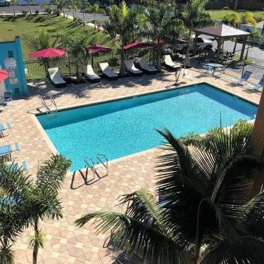 Days Inn by Wyndham Sarasota Bay Thumbnail