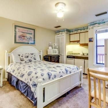 The Inn at St Thomas Square 1210C Thumbnail