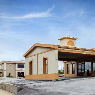 Quality Inn & Suites Bloomington University Area Thumbnail