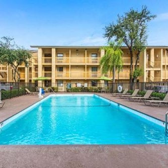 La Quinta Inn by Wyndham Miami Airport North Thumbnail