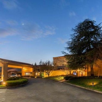 La Quinta Inn & Suites by Wyndham Redding Thumbnail