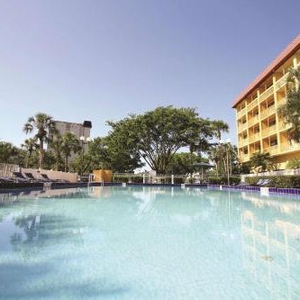La Quinta Inn & Suites by Wyndham Coral Springs University Drive Thumbnail