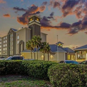 La Quinta Inn & Suites by Wyndham Panama City Thumbnail