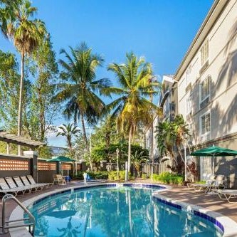 La Quinta Inn & Suites by Wyndham Fort Lauderdale Plantation Thumbnail