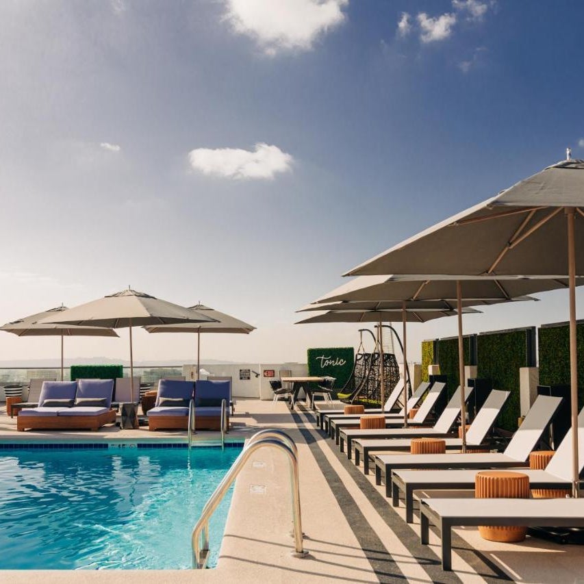 Montrose at Beverly Hills Thumbnail