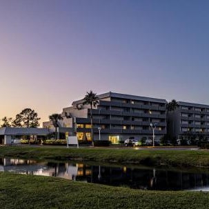 Palazzo Lakeside Hotel Thumbnail
