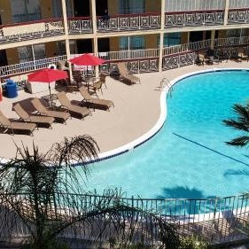Ramada by Wyndham Burbank Airport Thumbnail