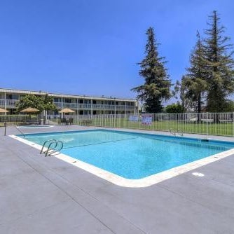 Motel 6-Claremont, CA Thumbnail