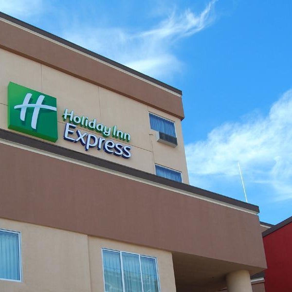 Holiday Inn Express & Suites Los Angeles Downtown West By IHG Thumbnail