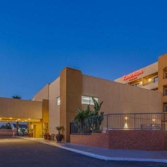 Ramada Plaza by Wyndham Garden Grove/Anaheim South Thumbnail
