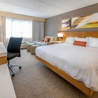 Delta Hotels by Marriott Utica Thumbnail