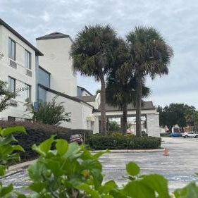 Destiny Palms Hotel Maingate West Thumbnail