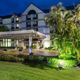 Holiday Inn Express & Suites Ft Lauderdale N - Exec Airport By IHG Thumbnail