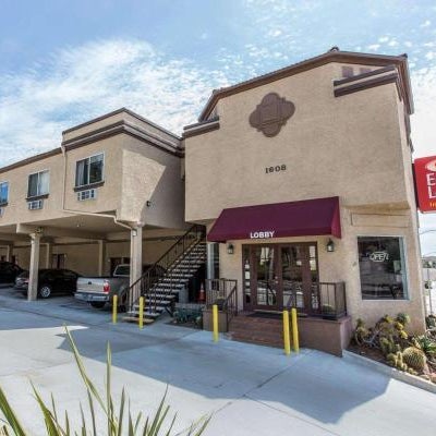 Econo Lodge Inn & Suites Fallbrook Downtown Thumbnail