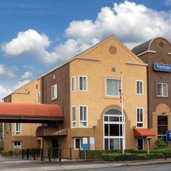 Hotel Vinea, a Travelodge by Wyndham Thumbnail