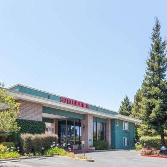 Days Inn & Suites by Wyndham Sunnyvale Thumbnail