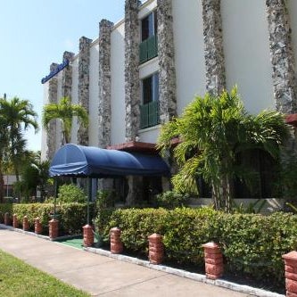 Hotel Chateaubleau Thumbnail