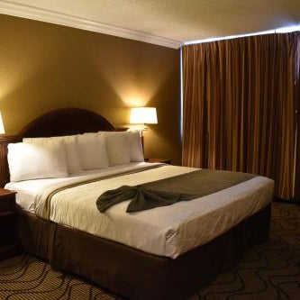 Jack London Inn Thumbnail