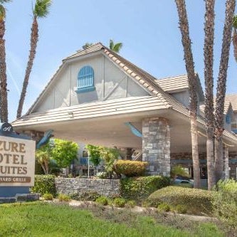 Azure Hotel & Suites Ontario, A Trademark Collection Hotel Thumbnail