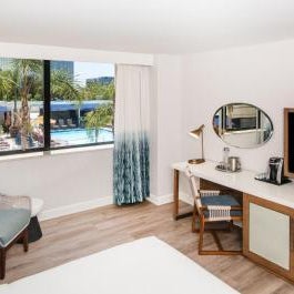 Renaissance Newport Beach Hotel Thumbnail