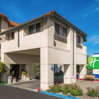 Holiday Inn Express & Suites Santa Clara - Silicon Valley By IHG