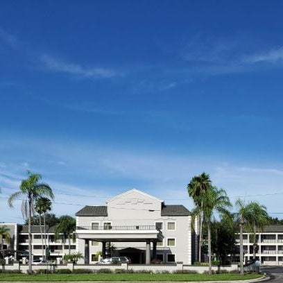 La Quinta Inn & Suites by Wyndham Tampa-Near Busch Gardens Thumbnail