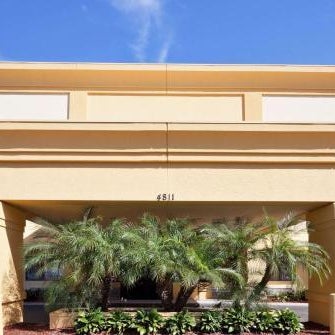La Quinta Inn & Suites by Wyndham Tampa East Fairgrounds Thumbnail