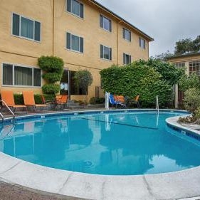 Best Western Carmel's Town House Lodge Thumbnail