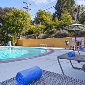 Best Western Woodland Hills Inn Thumbnail