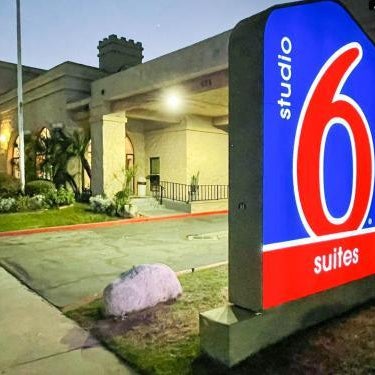 Portside Inn & suites Thumbnail